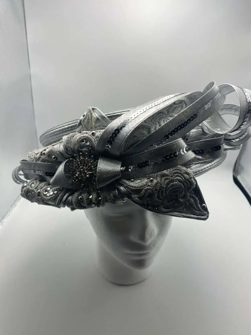 Ms Divine Vintage Silver Lace KY Derby - Bridal - Costume Elegant Beauty